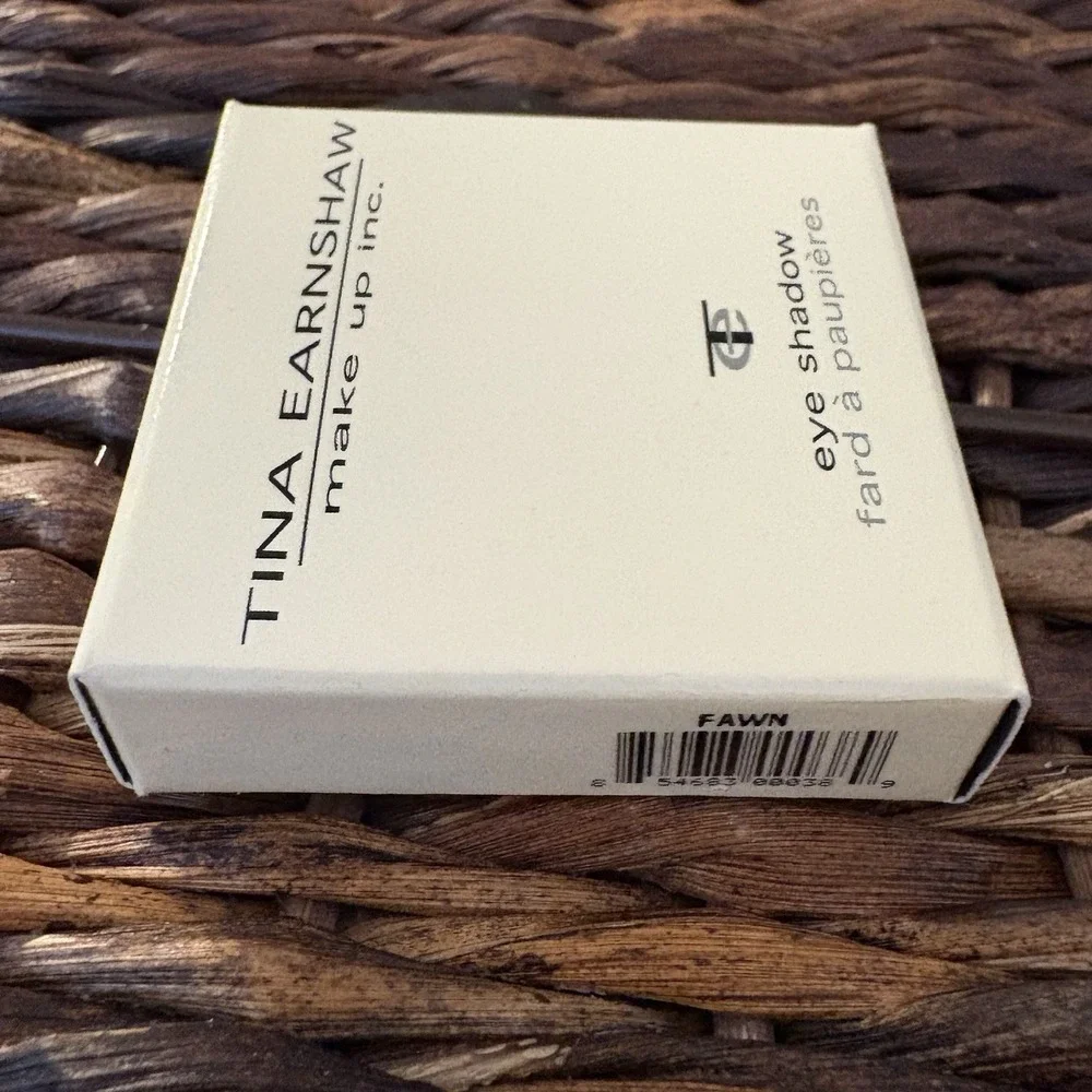 Arisan By Tina Earnshaw Makeup Inc., Cosmetics Shade Fawn Eyeshadow